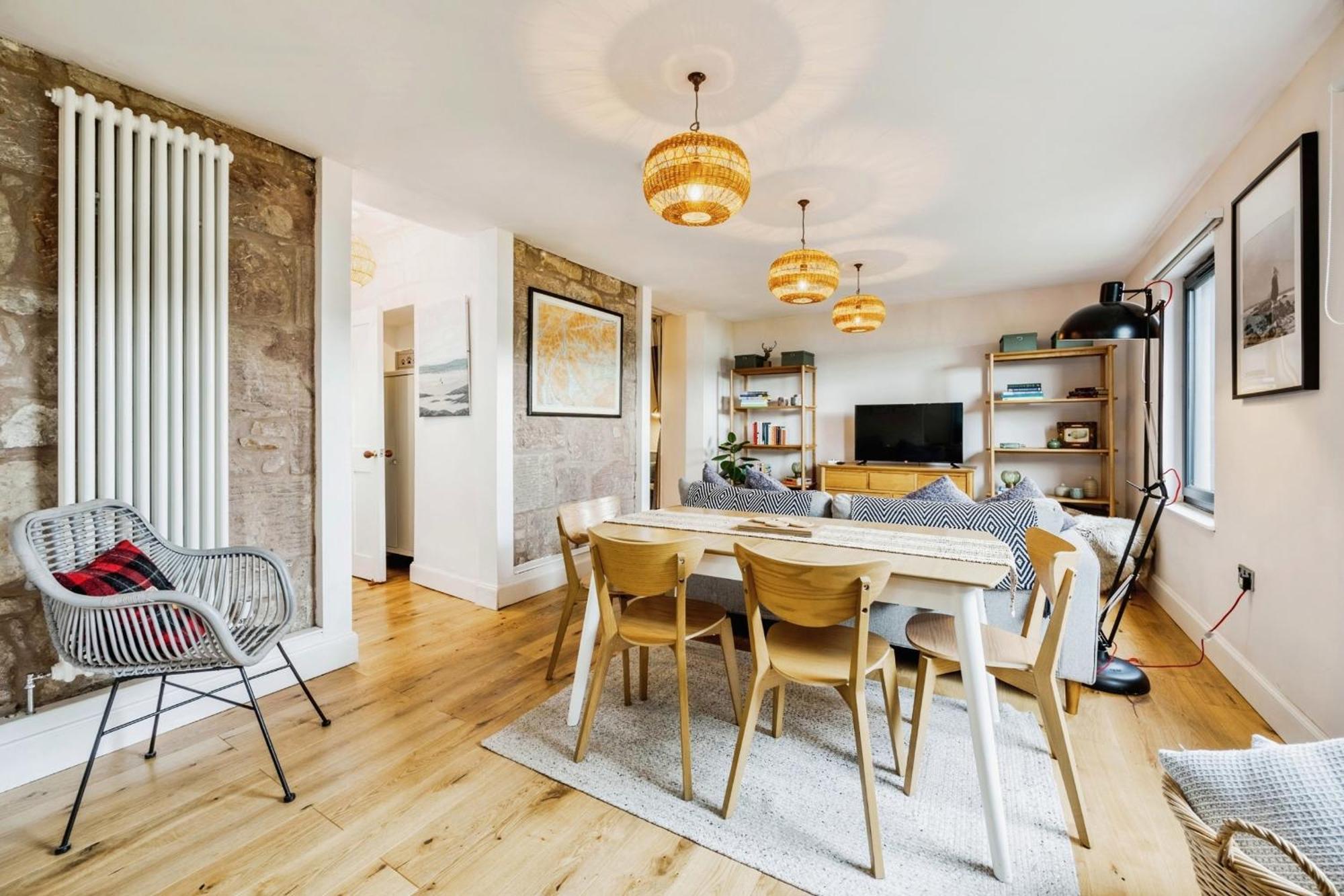Cosy Lochside Cottage With Mountain And Sea Views Clynder Екстер'єр фото